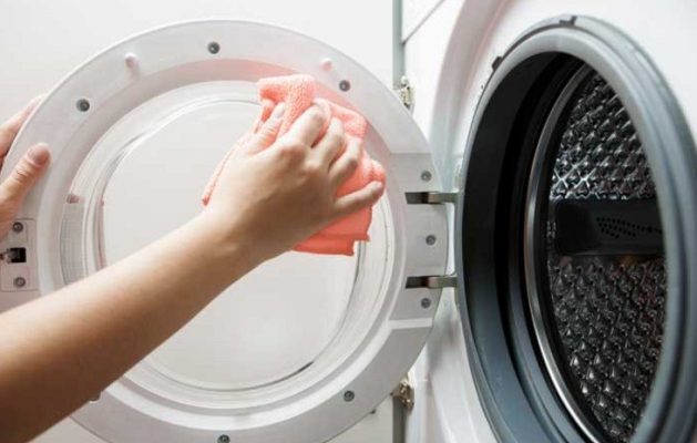 Máy giặt không vắt / không xả nước – Có sửa được không? 2 Vệ sinh máy giặt đơn giản tại nhà